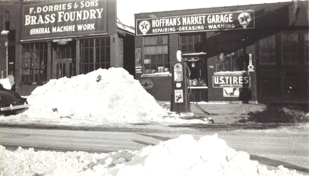 Hoffman's Market Garage on Ellicott Street, 1930s