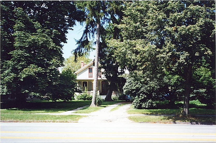 638 Lafayette Avenue, Buffalo, photographed August 2000