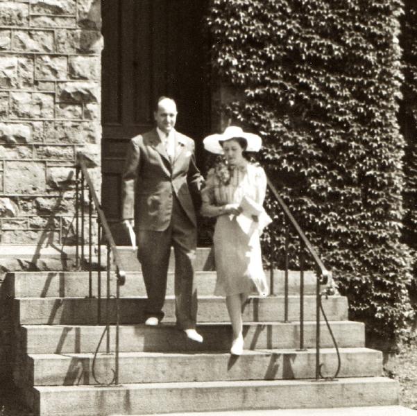 Vorwerk-Wilson wedding at DeVeaux School, 1941