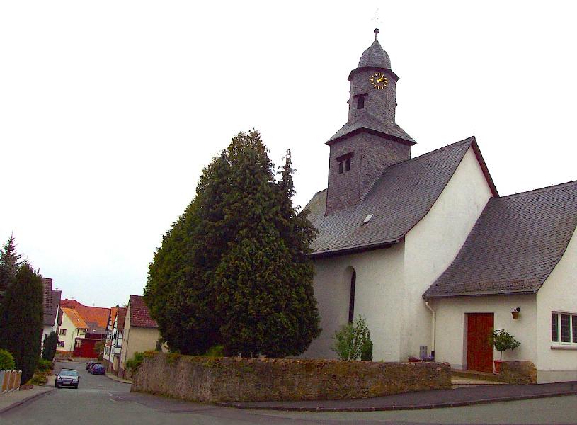 Evangelische Kirche, Klein-Rechtenbach, Mai 2004