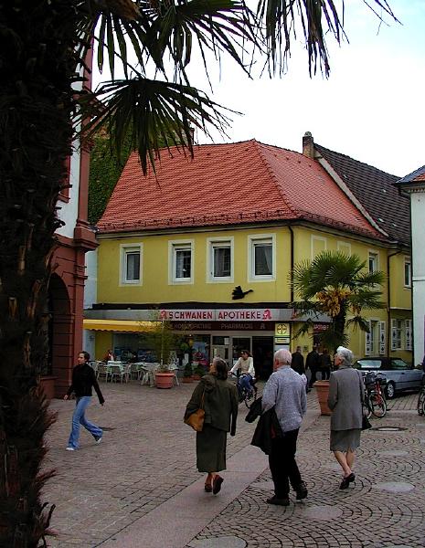 Schwanen Apotheke, Speyer, Mai 2004