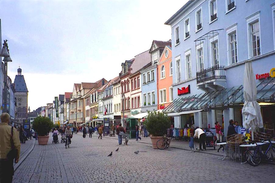 Maximilianstraße, Speyer, Mai 2004