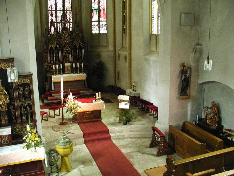 Mariä Himmelfahrt, die katholische Kirche von Undenheim, Mai 2004